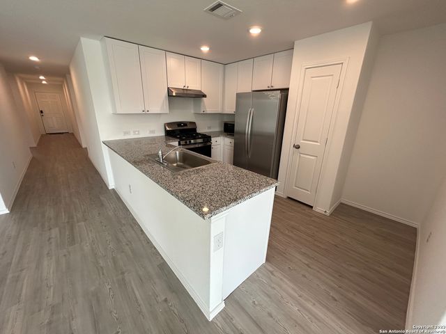 9946 Dicket Mead Road, San Antonio, TX 78254