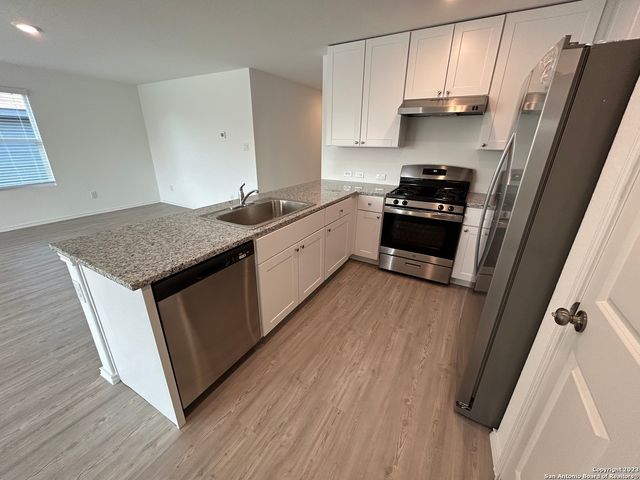 9946 Dicket Mead Road, San Antonio, TX 78254