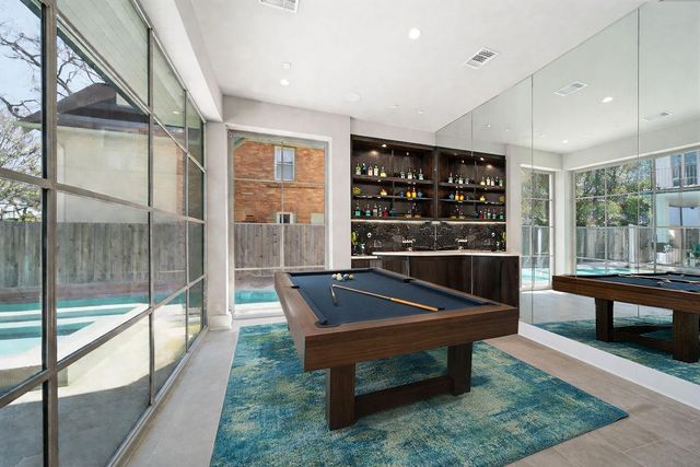 2615 Yupon Street, Houston, TX 77006