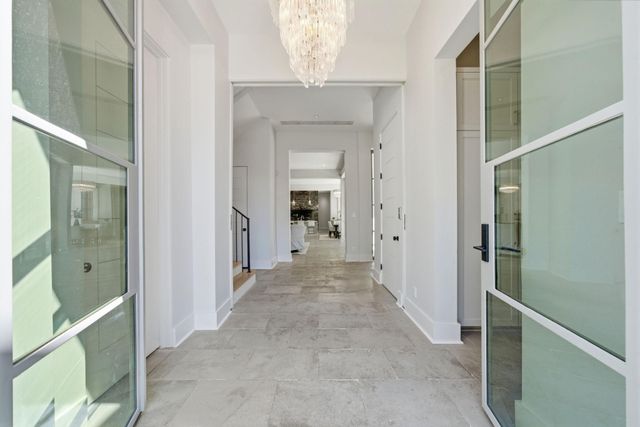2615 Yupon Street, Houston, TX 77006