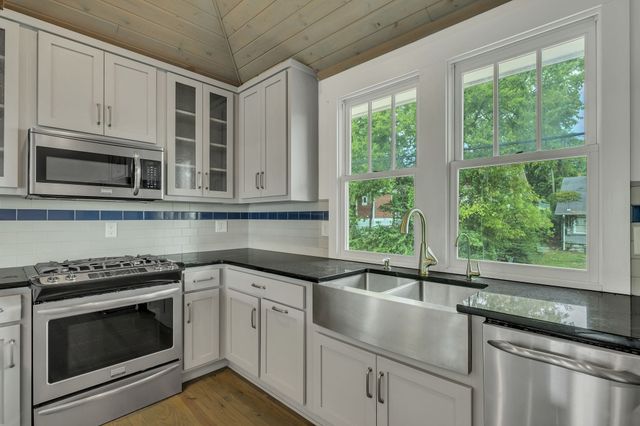 1400 Linden Ave, Nashville, TN 37212