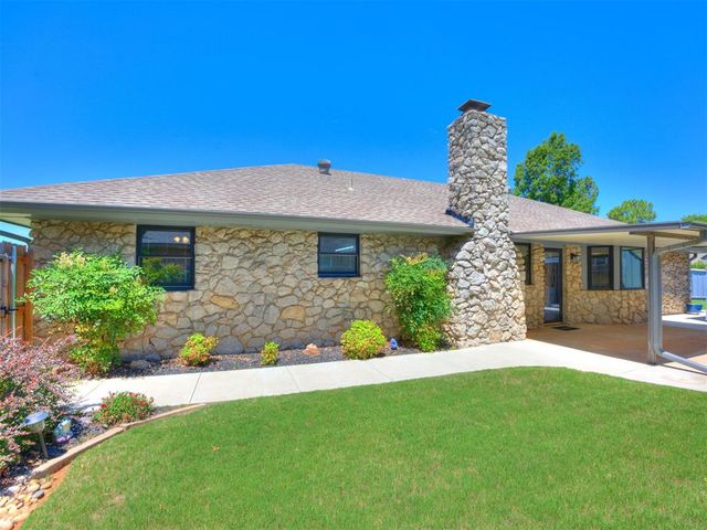 2504 W Vail Court, Yukon, OK 73099
