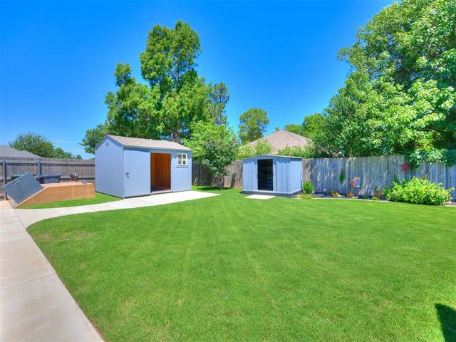2504 W Vail Court, Yukon, OK 73099