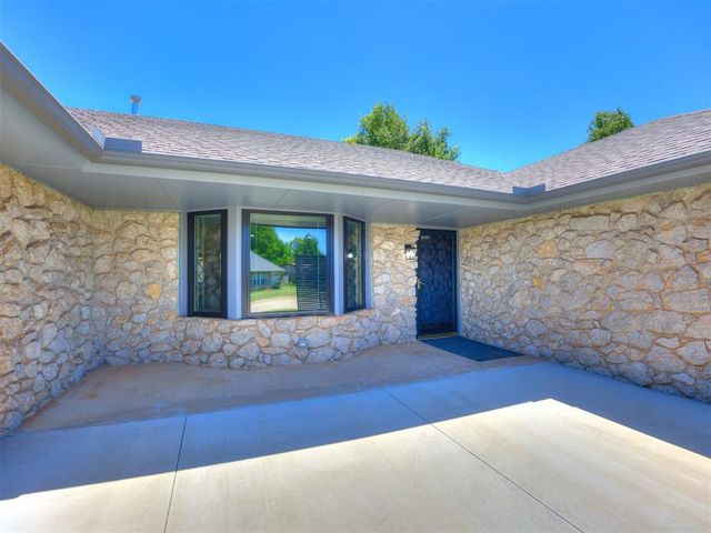 2504 W Vail Court, Yukon, OK 73099
