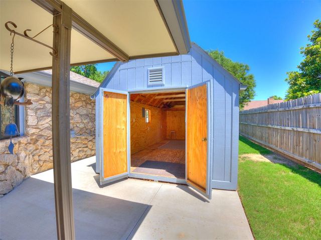 2504 W Vail Court, Yukon, OK 73099