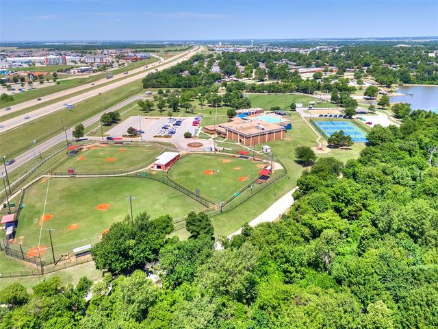 2504 W Vail Court, Yukon, OK 73099