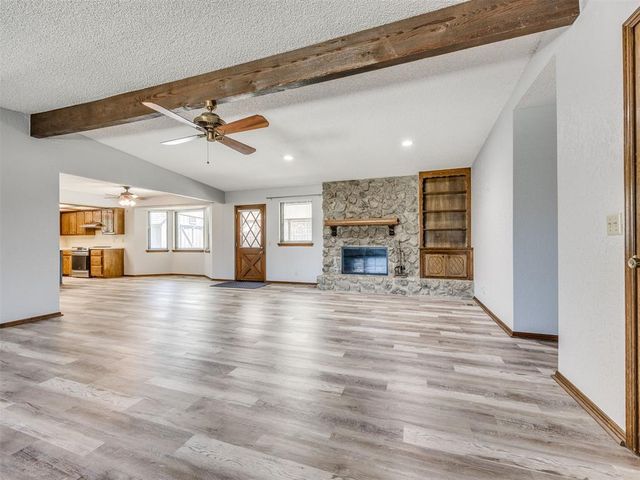 2504 W Vail Court, Yukon, OK 73099