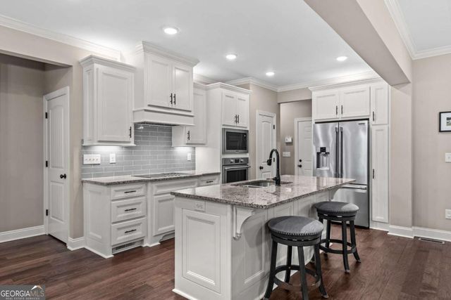 2364 Blazing Star Court, Statham, GA 30666
