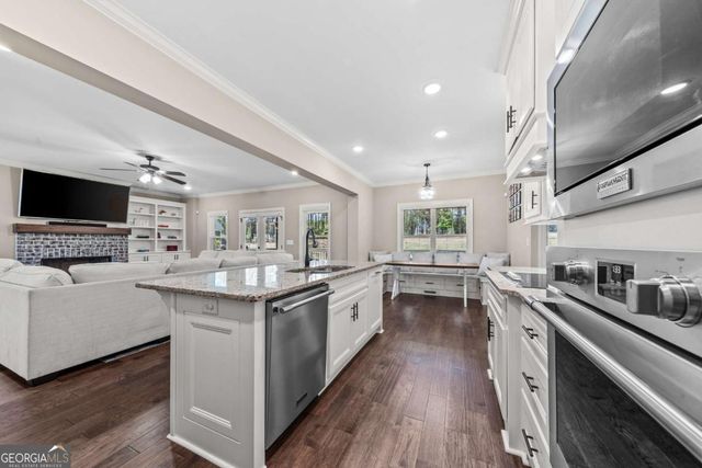 2364 Blazing Star Court, Statham, GA 30666