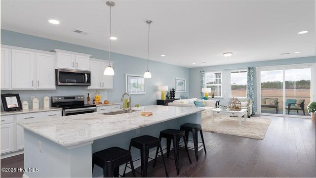 2154 Marietta Circle NW, Ash, NC 28420