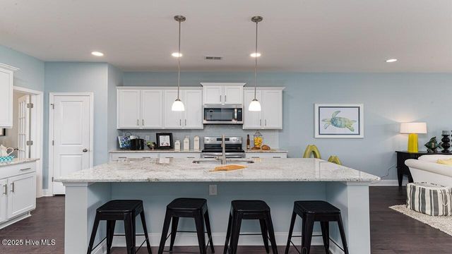 2154 Marietta Circle NW, Ash, NC 28420