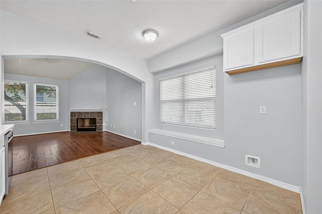 2202 Highland Crossing Drive, Conroe, TX 77304