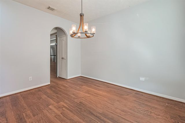 2202 Highland Crossing Drive, Conroe, TX 77304