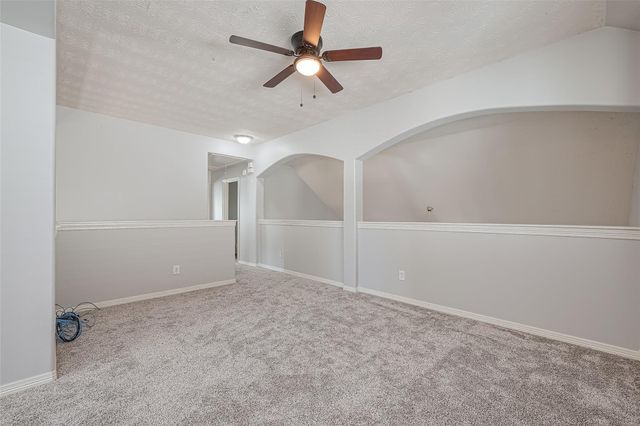 2202 Highland Crossing Drive, Conroe, TX 77304