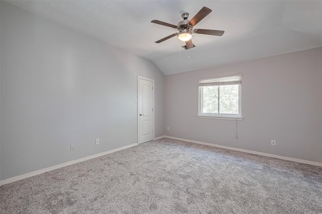 2202 Highland Crossing Drive, Conroe, TX 77304