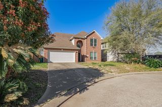 2202 Highland Crossing Drive, Conroe, TX 77304