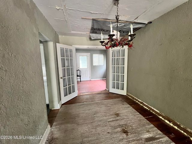 2531 Bryn Mawr Avenue, Biloxi, MS 39531