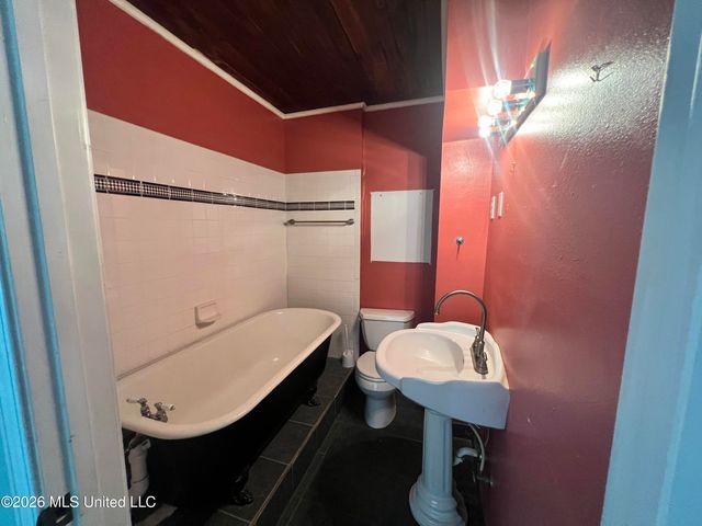 2531 Bryn Mawr Avenue, Biloxi, MS 39531