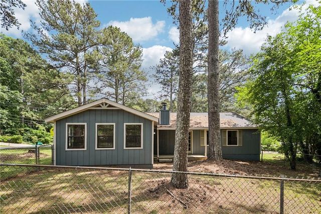621 Maple Drive, Riverdale, GA 30274