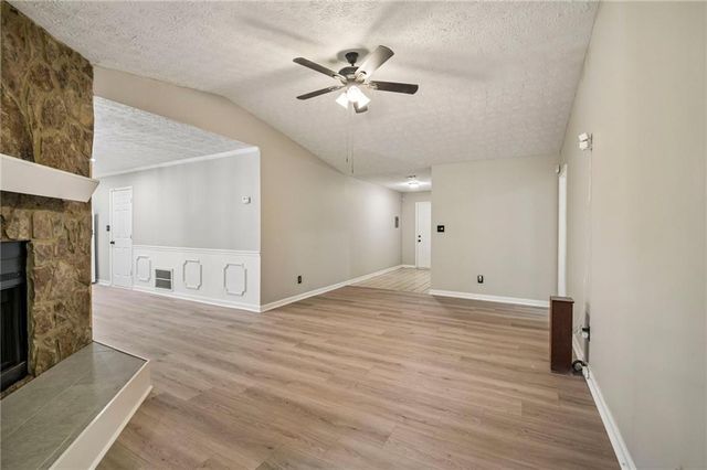 621 Maple Drive, Riverdale, GA 30274