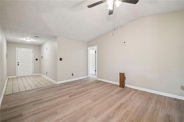 621 Maple Drive, Riverdale, GA 30274