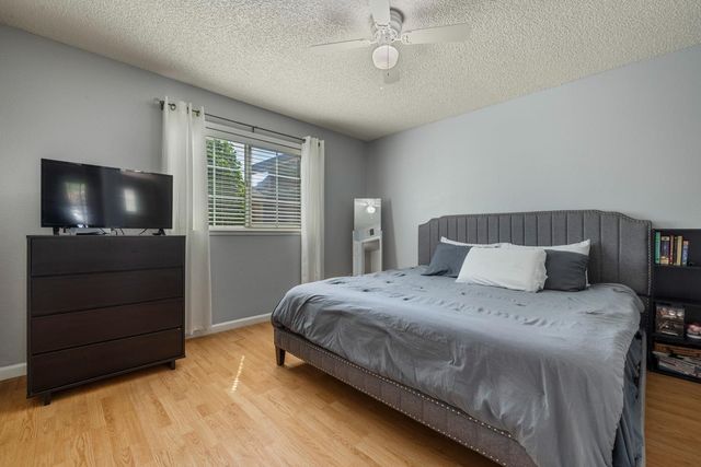 2012 Ridgecrest Dr, Modesto, CA 95351