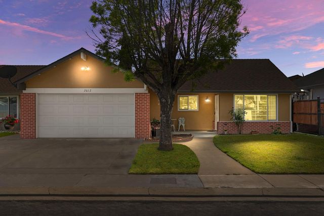 2012 Ridgecrest Dr, Modesto, CA 95351
