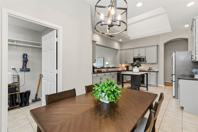 27 Emery Mill Place, The Woodlands, TX 77384