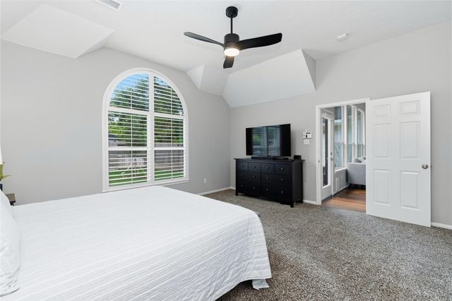 27 Emery Mill Place, The Woodlands, TX 77384