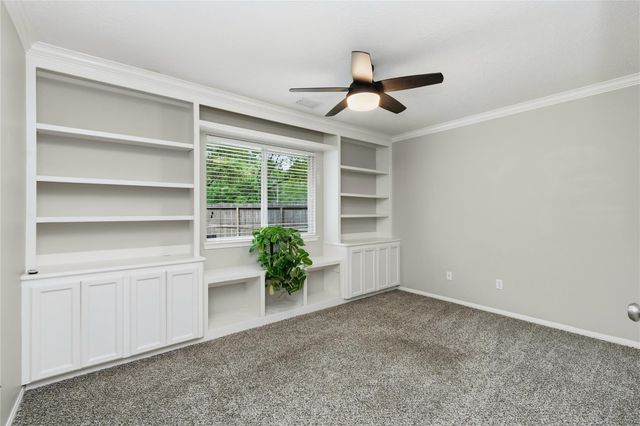 27 Emery Mill Place, The Woodlands, TX 77384