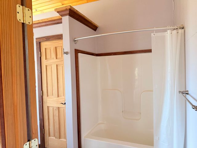53 Hidden Drive, Alburgh, VT 05440