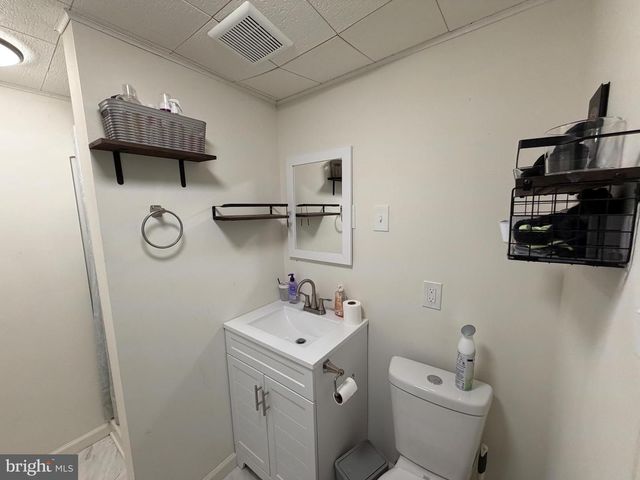 2441 BROOKSIDE LN, York, PA 17402