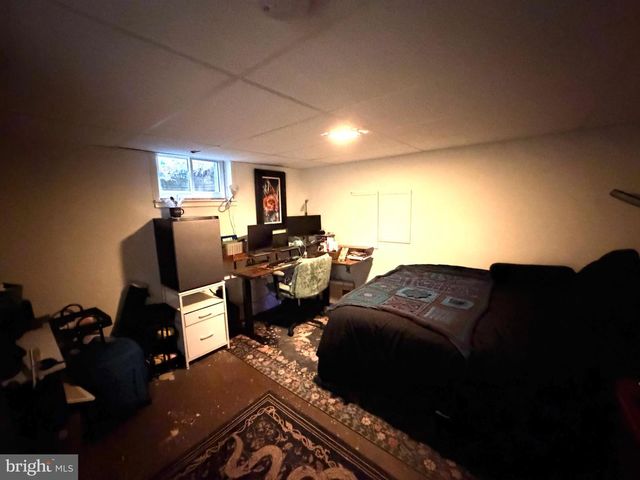 2441 BROOKSIDE LN, York, PA 17402