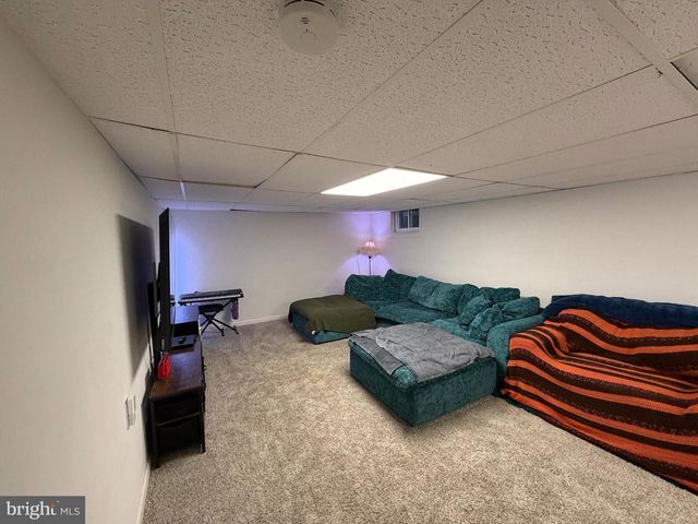 2441 BROOKSIDE LN, York, PA 17402