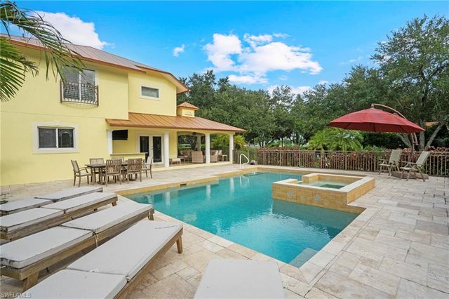21531 River RD, Alva, FL 33920