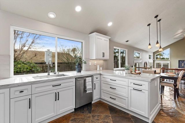 412 Shiveley Ct, Roseville, CA 95747