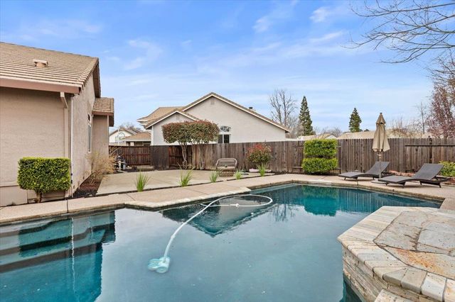 412 Shiveley Ct, Roseville, CA 95747