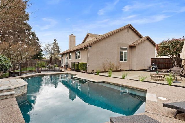 412 Shiveley Ct, Roseville, CA 95747