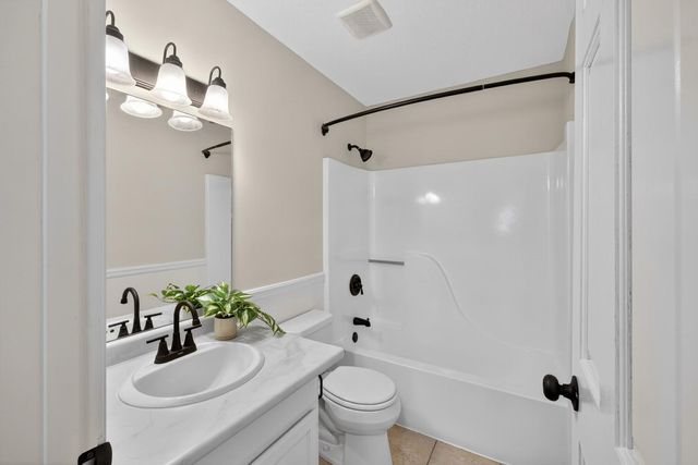 4406 Newcastle Lane NW, Rochester, MN 55901