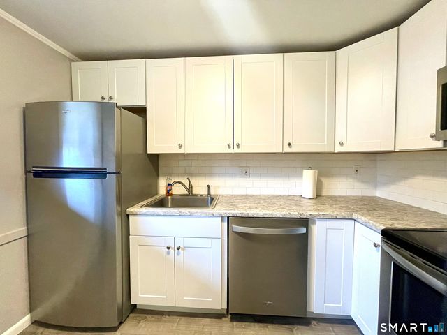 149 Moylan Court 149, Newington, CT 06111