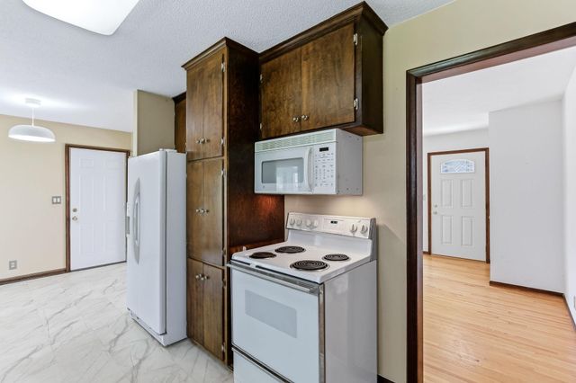 10608 Upton Avenue S, Bloomington, MN 55431