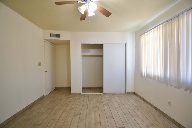 6819 N 64th Avenue, Glendale, AZ 85301