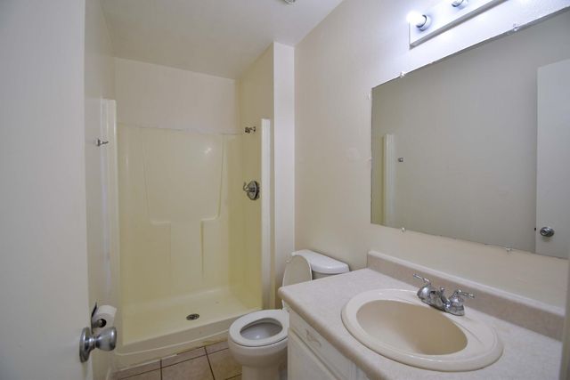 6819 N 64th Avenue, Glendale, AZ 85301