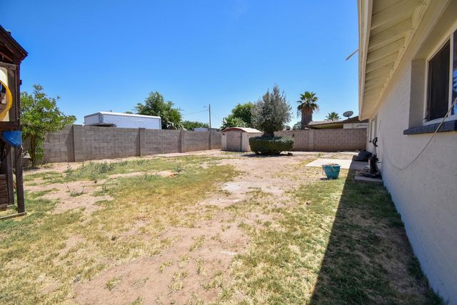 6819 N 64th Avenue, Glendale, AZ 85301