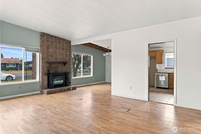 14208 Golden Given Rd E, Tacoma, WA 98445