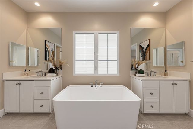 112 Green Rdg, Irvine, CA 92602