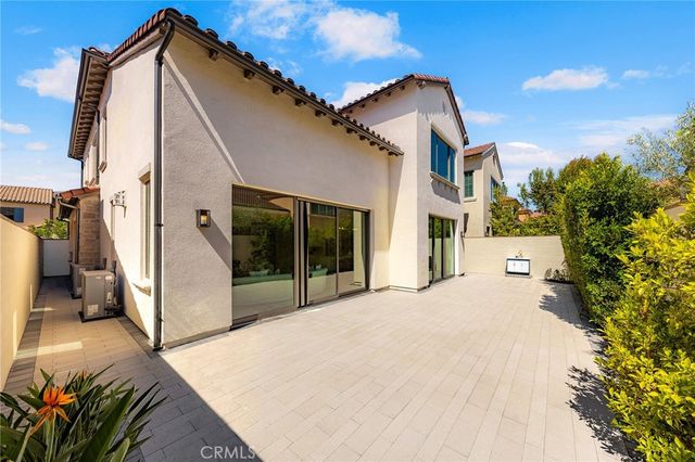 112 Green Rdg, Irvine, CA 92602