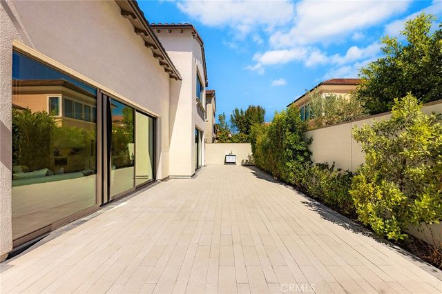112 Green Rdg, Irvine, CA 92602