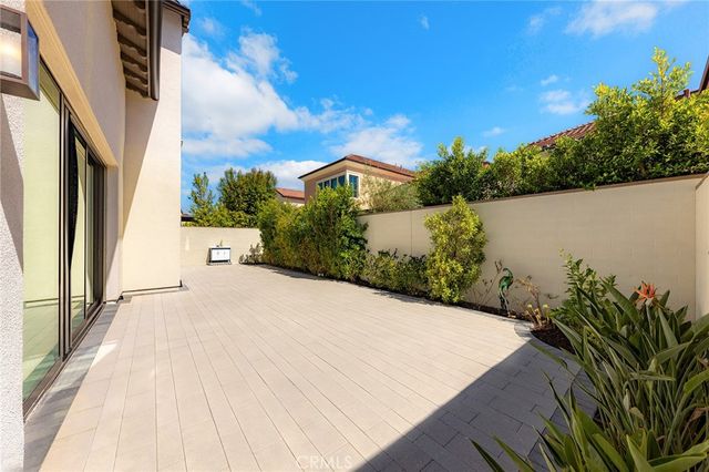 112 Green Rdg, Irvine, CA 92602