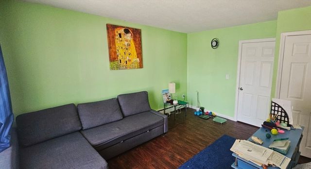 164 Galen St 25, Watertown, MA 02472